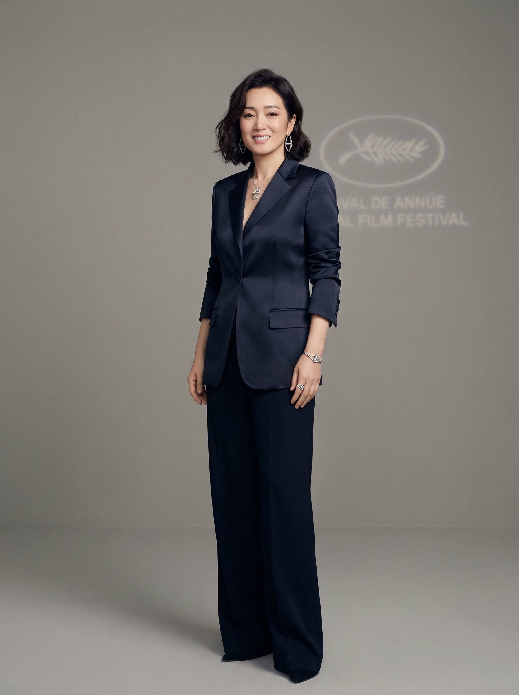 三年二班迪丽热巴视频专区